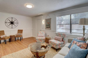 #114 Colorful Charming Condo 2BDR/2 Parking